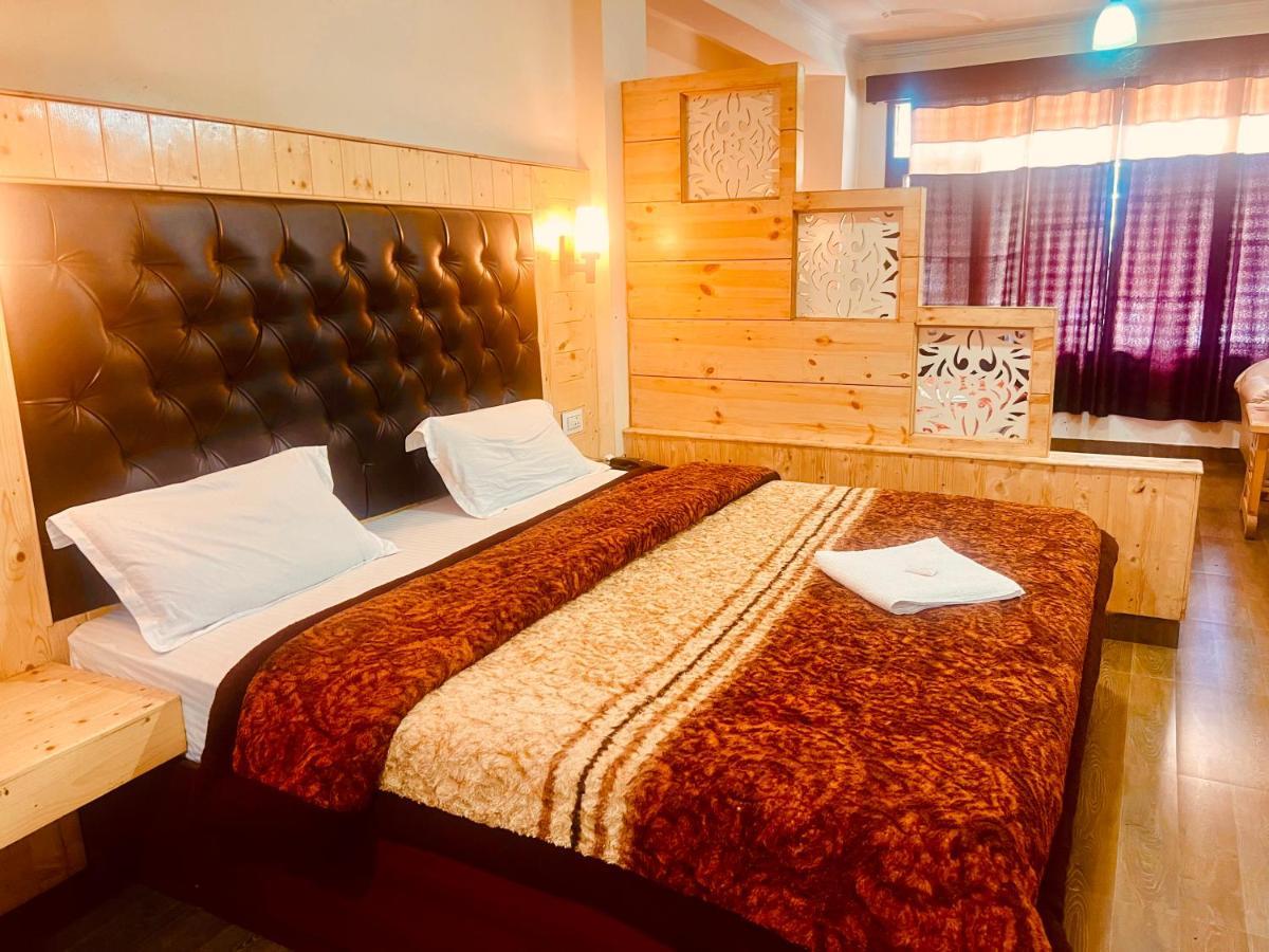 Wooib Hotels Manāli Zewnętrze zdjęcie